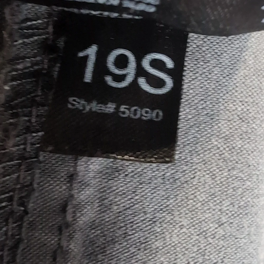 KUHL Slax Stretch Chino Size 38x32 in Carbon Gray Technical Hiking Performance - Picture 8 of 13